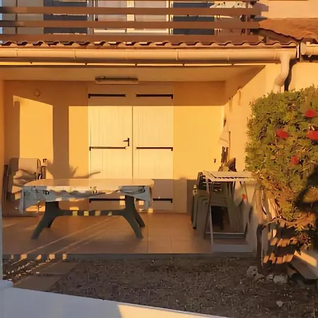 Comme A La Maison Apartment *
